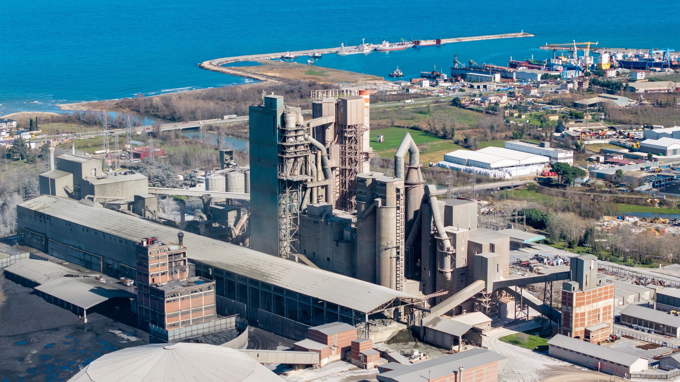 Industrial facility representing dependable oxygen gas production capacity